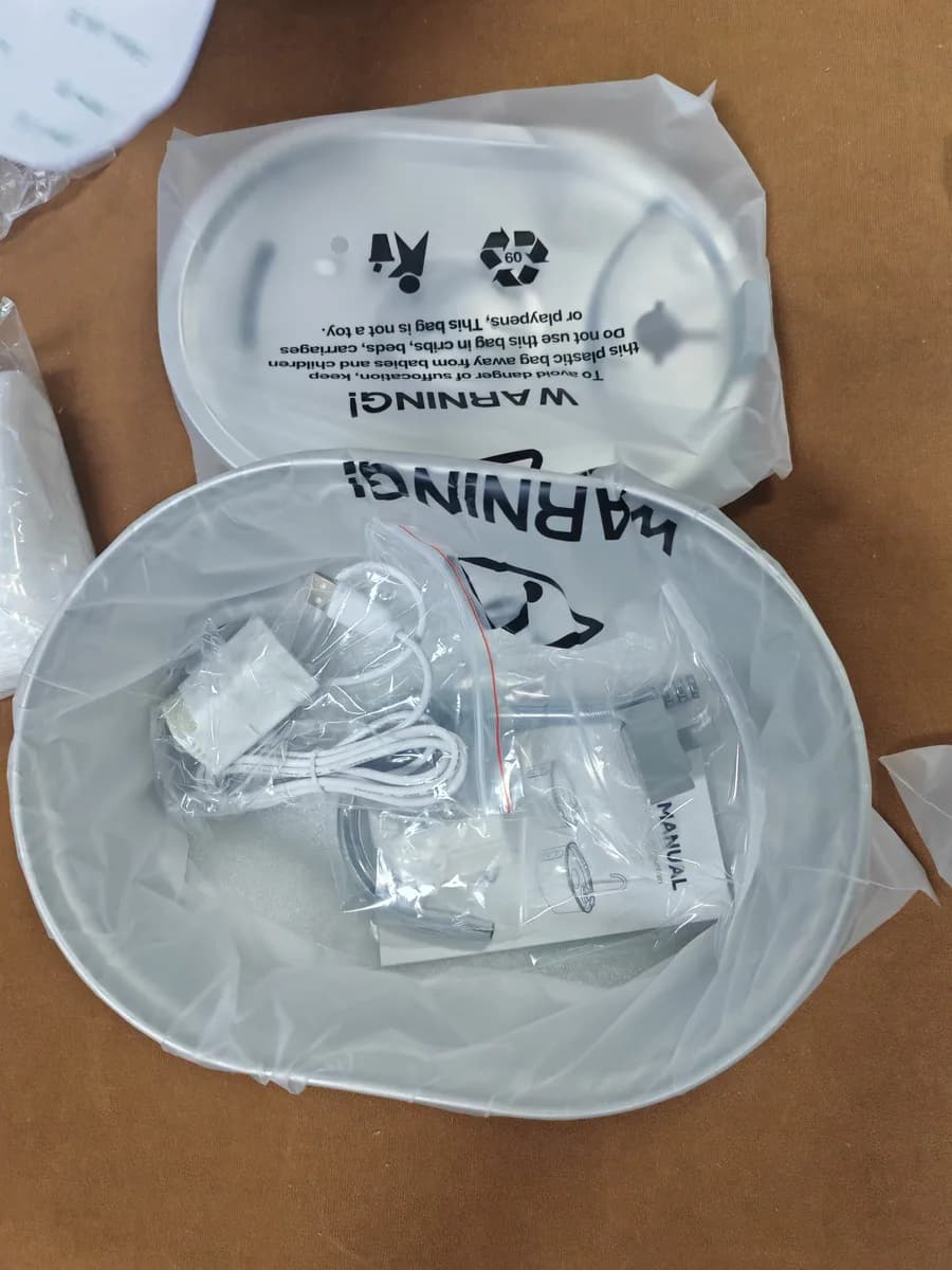 Round fountain body with protective bag and packed accessories