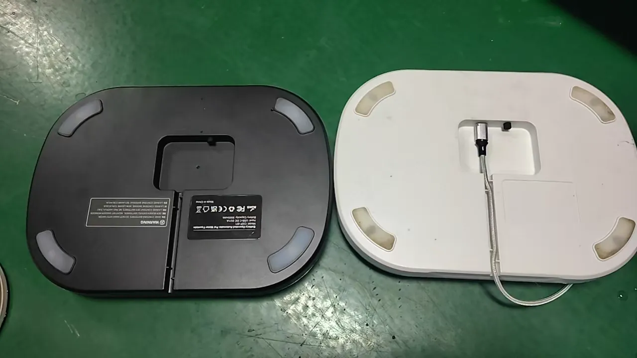 Bottom view of rechargeable and USB-powered CWF-W1 base configurations